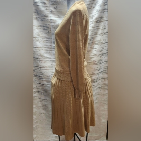 Givenchy Tan V-Neck Women's Two Piece Sweater & Skirt - Picture 2 of 16